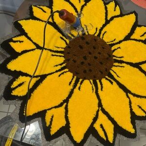 Sunflower Shaped Custom Tufted Rug - Yellow and Black